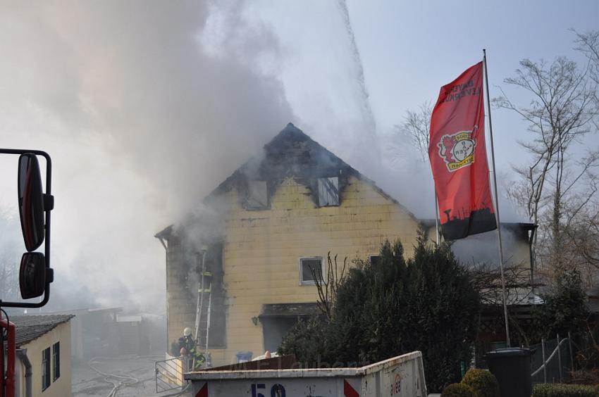 Haus komplett ausgebrannt Leverkusen P21.JPG